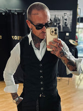 Carica l&#39;immagine nel visualizzatore di Gallery, Gilet Spigato Black
