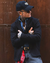 Carica l'immagine nel visualizzatore di Gallery, BLAZER STILE LANA COTTA BLACK
