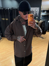 Carica l'immagine nel visualizzatore di Gallery, Camicia OverSize Aston Villa Cioccolato
