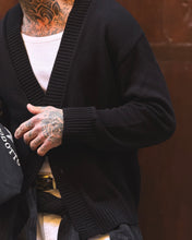 Carica l'immagine nel visualizzatore di Gallery, Cardigan SemiCropped in Filo Black

