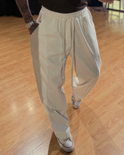 Carica l'immagine nel visualizzatore di Gallery, PANTALACCIO JAPAN PENCE SUPERLOOSEFIT A COSTINE LATTE
