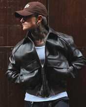 Carica l'immagine nel visualizzatore di Gallery, Bomber Twist SemiOverSize Cropped Cioccolato
