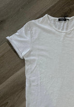 Carica l'immagine nel visualizzatore di Gallery, T-Shirt Basica Off-White
