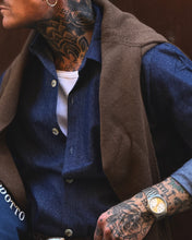 Carica l'immagine nel visualizzatore di Gallery, Camicia in Jeans TelaLeggera SemiOverSize
