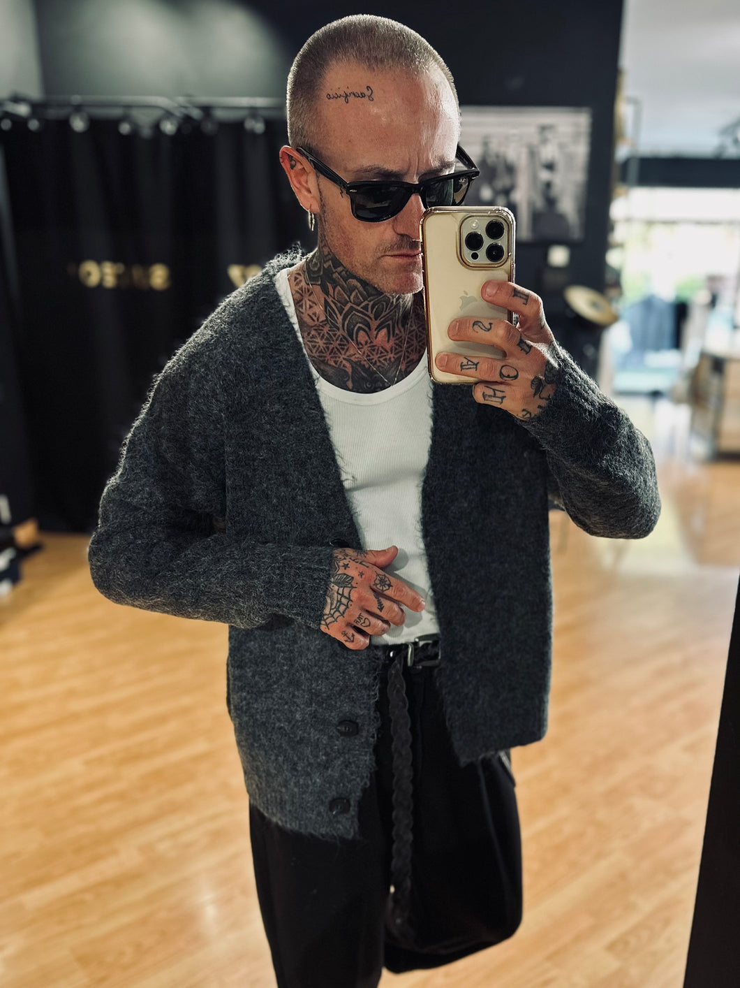 Cardigan Bear Black