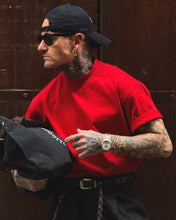 Carica l'immagine nel visualizzatore di Gallery, T-Shirt Mezzocollo OverSize Red
