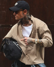 Carica l'immagine nel visualizzatore di Gallery, Camicia Cropped a Bacchetta MochaMousse
