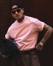Carica l'immagine nel visualizzatore di Gallery, T-Shirt Mezzocollo OverSize Pink
