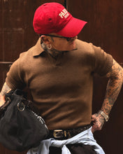 Carica l'immagine nel visualizzatore di Gallery, Polo Scollo a V Cioccolato
