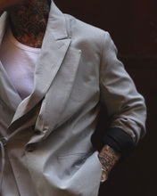 Carica l'immagine nel visualizzatore di Gallery, Blazer Del Completo Osaka SemiOverSize Ghiaccio
