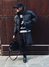 Carica l&#39;immagine nel visualizzatore di Gallery, Piumino Cropped Black
