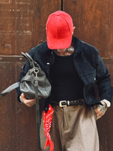 Carica l&#39;immagine nel visualizzatore di Gallery, Jacket Cropped a Costine Black
