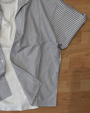 Carica l'immagine nel visualizzatore di Gallery, Camicia Cropped BoxyFit a Bacchetta Bordeaux
