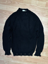 Carica l&#39;immagine nel visualizzatore di Gallery, Maglione MezzoCollo Destroyed Black
