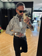 Carica l&#39;immagine nel visualizzatore di Gallery, Camicia GL In Lino MochaMousse
