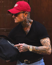 Carica l'immagine nel visualizzatore di Gallery, T-Shirt Bottoni ManicaCorta Achille Black
