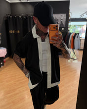Carica l'immagine nel visualizzatore di Gallery, Camicia OverSize Black&amp;White
