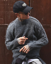 Carica l'immagine nel visualizzatore di Gallery, MAGLIONE BEAR CROPPED BLACK
