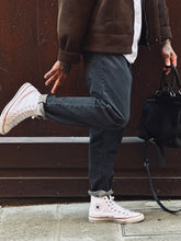 Carica l&#39;immagine nel visualizzatore di Gallery, Jeans LooseFit Black
