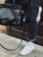 Carica l&#39;immagine nel visualizzatore di Gallery, Jeans LooseFit Black

