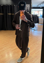 Carica l'immagine nel visualizzatore di Gallery, Blazer Completo Bunny CroppedFit Cioccolato con Spalline
