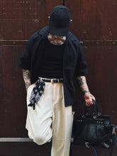 Carica l&#39;immagine nel visualizzatore di Gallery, Camicia Cropped Black
