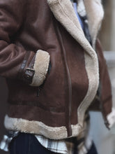 Carica l'immagine nel visualizzatore di Gallery, Montone a Chiodo Cioccolato
