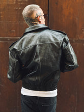 Carica l&#39;immagine nel visualizzatore di Gallery, Bomber Ecopelle Imbottito 8887 Black
