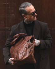 Carica l'immagine nel visualizzatore di Gallery, Bowling Cioccolato in Ecopelle
