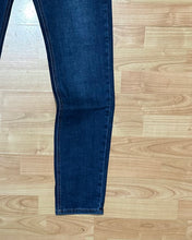 Carica l&#39;immagine nel visualizzatore di Gallery, Jeans RegularFit 2903 DarkBlue
