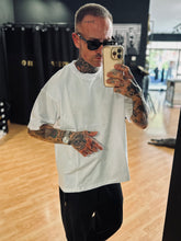 Carica l&#39;immagine nel visualizzatore di Gallery, T-Shirt BoxyFit Off-White
