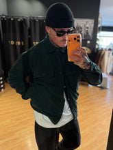 Carica l'immagine nel visualizzatore di Gallery, Camicione Teddy Imbottito Verde Gucci
