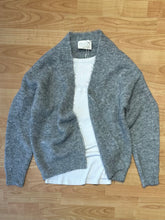 Carica l&#39;immagine nel visualizzatore di Gallery, Cardigan Bear Grey
