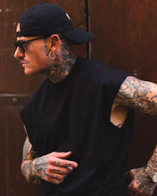 Carica l'immagine nel visualizzatore di Gallery, T-Shirt Smanicata Cropped Black
