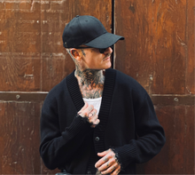 Carica l'immagine nel visualizzatore di Gallery, Hat Luchè Black
