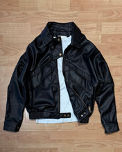 Carica l'immagine nel visualizzatore di Gallery, Bomber Luchè Cropped Ecopelle Martellata Black
