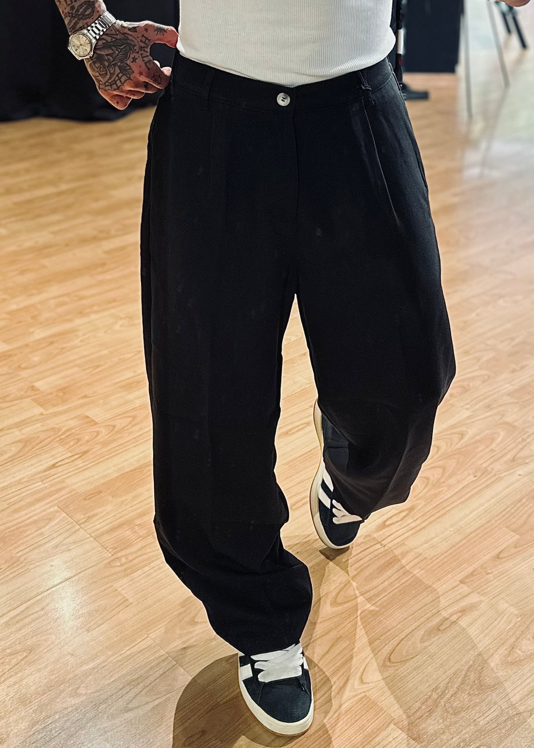 Panta Pence SuperLooseFit Black