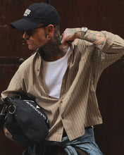 Carica l'immagine nel visualizzatore di Gallery, Camicia Cropped a Bacchetta MochaMousse
