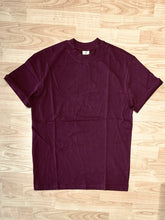 Carica l&#39;immagine nel visualizzatore di Gallery, T-Shirt Mezzocollo OverSize Bordeaux
