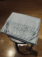 Carica l'immagine nel visualizzatore di Gallery, Sciarpa Bear MochaMousse
