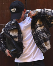 Carica l'immagine nel visualizzatore di Gallery, BOMBER CROPPED TARTAN BOUCLE BLACK
