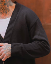 Carica l'immagine nel visualizzatore di Gallery, Cardigan SemiCropped in Filo Black
