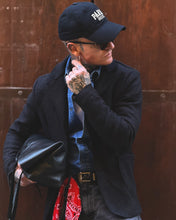 Carica l'immagine nel visualizzatore di Gallery, BLAZER STILE LANA COTTA BLACK
