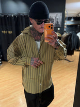 Carica l'immagine nel visualizzatore di Gallery, Camicione Aston Villa Biscotto
