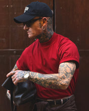 Carica l'immagine nel visualizzatore di Gallery, T-SHIRT NEW MEZZOCOLLO SEMIOVERSIZE RED
