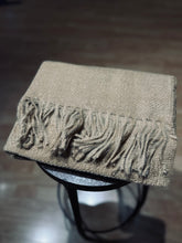 Carica l'immagine nel visualizzatore di Gallery, Sciarpa Bear Senape
