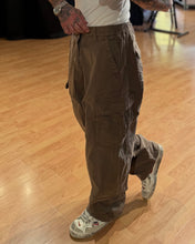 Carica l'immagine nel visualizzatore di Gallery, CARGO SUPER BAGGYFIT COFFEE
