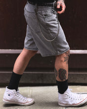 Carica l'immagine nel visualizzatore di Gallery, Bermuda in Jeans 90's BaggyFit Grey
