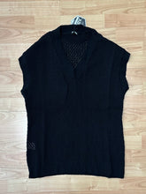 Carica l&#39;immagine nel visualizzatore di Gallery, Gilet Crochet Black
