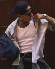 Carica l'immagine nel visualizzatore di Gallery, Camicia Cropped BoxyFit a Bacchetta Sky
